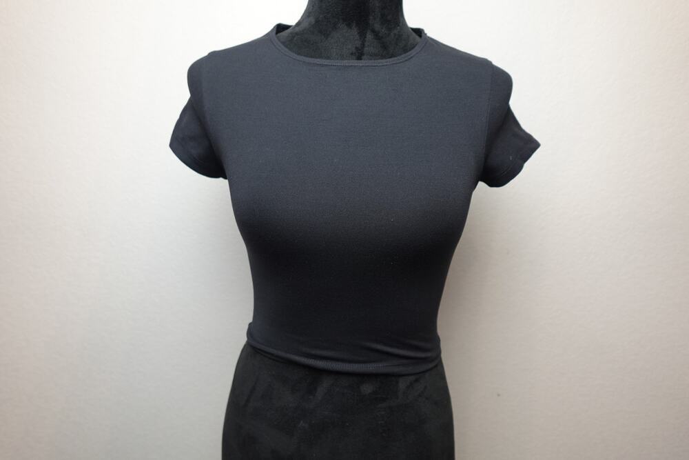 Offline by Aerie Fitted Black Crewneck Open Back Crop Top size XS